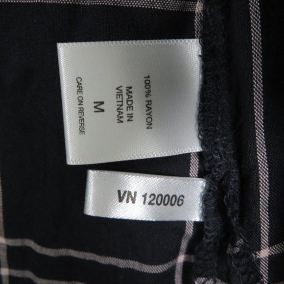 SOHO* Women's Button Down Long Sleeve Front Knot Size Medium Black w/White Lines - Picture 9 of 15